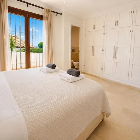 Casa Fernando-a Retreat Between Golf And The *