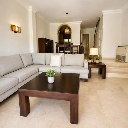 Casa Fernando-a Retreat Between Golf And The Nyaraló *