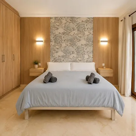 Casa Fernando-a Retreat Between Golf And The *