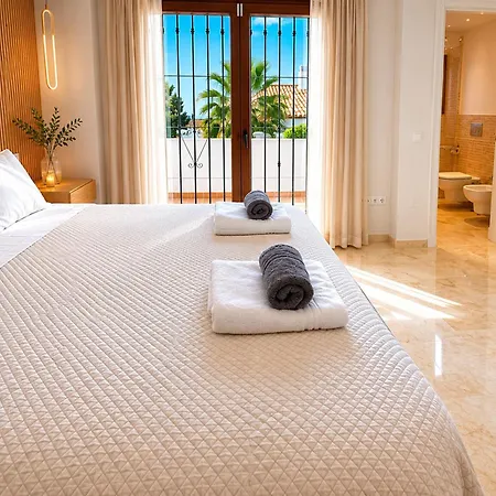 Casa Fernando-a Retreat Between Golf And The Estepona